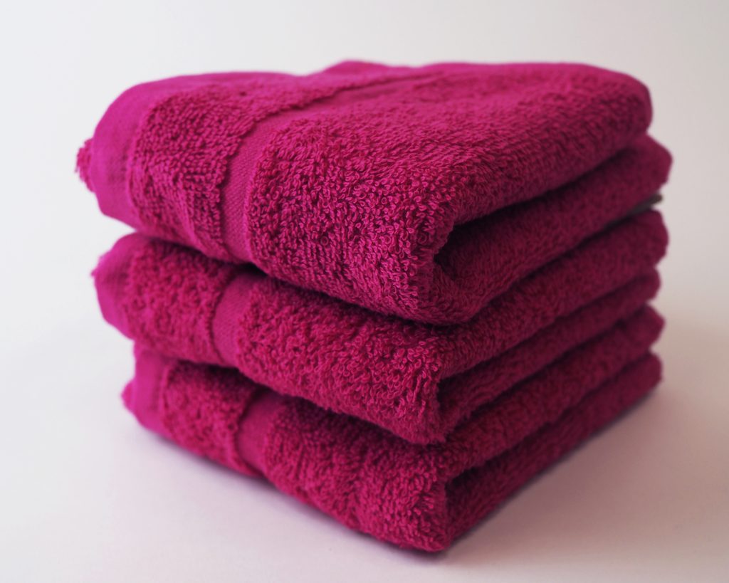 Malý uterák DT Economy, 30 x 50 cm, purpurový Malý uterák DT Economy, 30 x 50 cm, purpurový