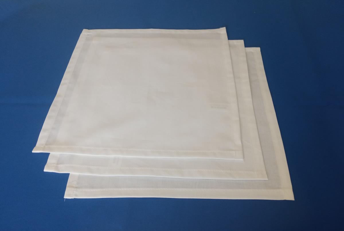 Obrúsok malý, biely, 30 x 30 cm, 175 g/m2, 100% BA Obrúsok malý, biely, 30 x 30 cm, 175 g/m2, 100% BA